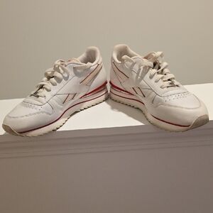 Reebok White and Red Women's Sneakers